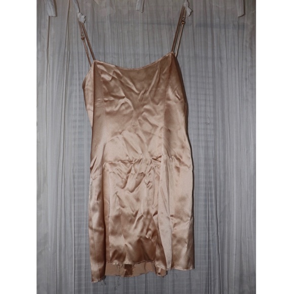 Dress - Picture 2 of 6